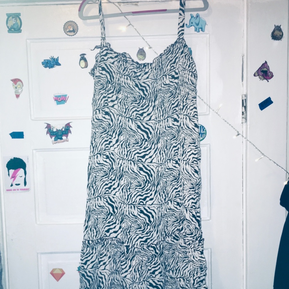 •loco-lindo• zebra rayon dress